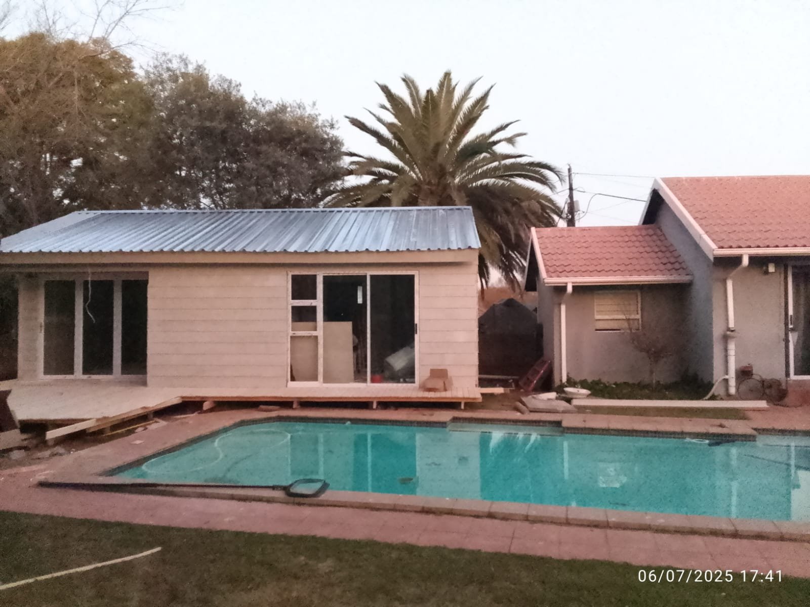 Wendy house build quality example